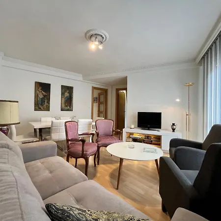 Vut Avenida Portugal Апартаменты Саламанка